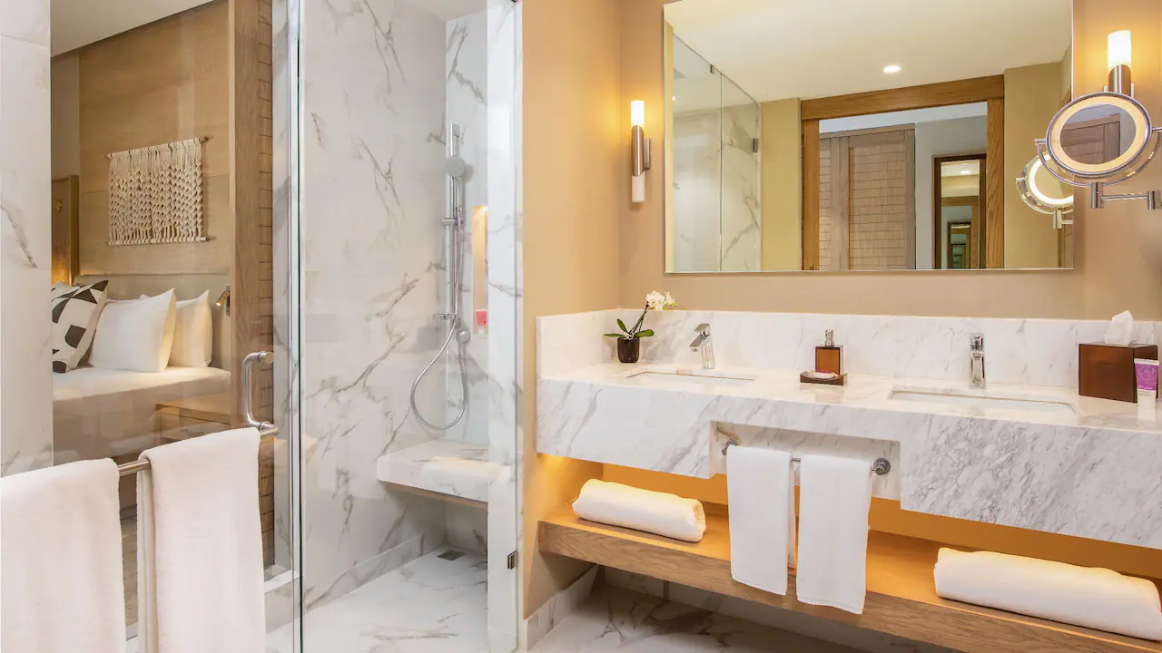 луксозна баня хотел жилара плая дел кармен.jpg